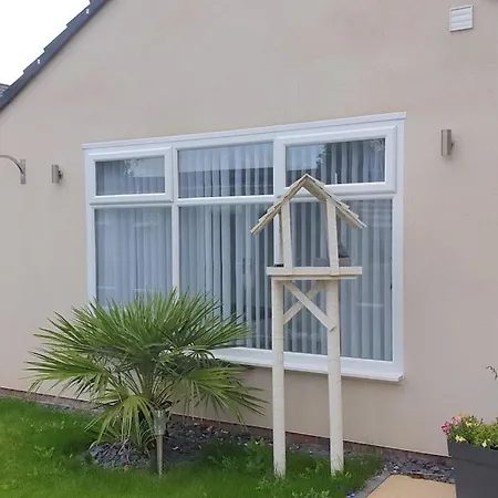 Near Liverpool Double Bedroom Hideaway Wirral Exterior photo