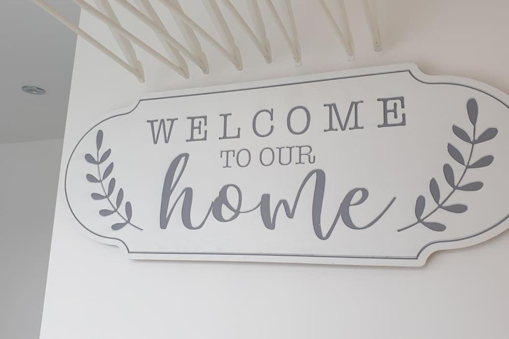 Near Liverpool Double Bedroom Hideaway *